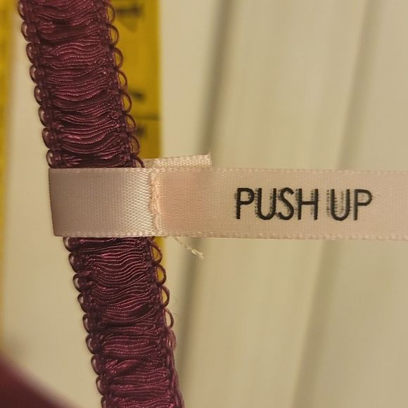 Daisey Fuentes Long Line Bra, PushUp UnderWire 38DD, Maroon, laced Floral - Picture 3 of 10